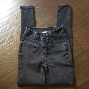 Mudd High Waisted skinny jean black size 0